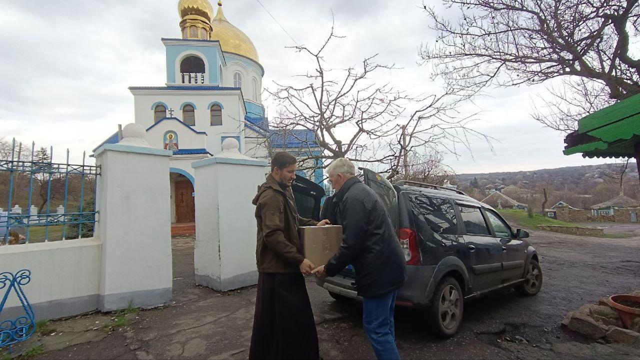 Ставропольская епархия передала помощь в Ровеньковскую епархию на Донбассе  в Твери - Церковная помощь беженцам и пострадавшим от военных действий